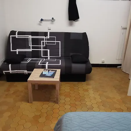 2/3 Pers. A 300m De La Plage, Sur - Fr-1-194-358 *