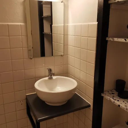 2/3 Pers. A 300m De La Plage, Sur - Fr-1-194-358 *