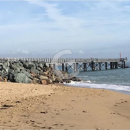 2/3 Pers. A 300m De La Plage, Sur - Fr-1-194-358 Lägenhet *