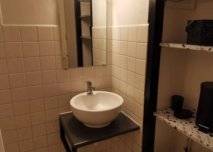 2/3 Pers. A 300m De La Plage, Sur - Fr-1-194-358 *